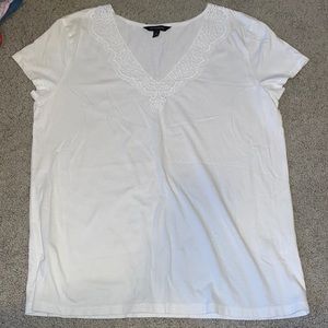 Banana Republic White Blouse T-shirt - like new!